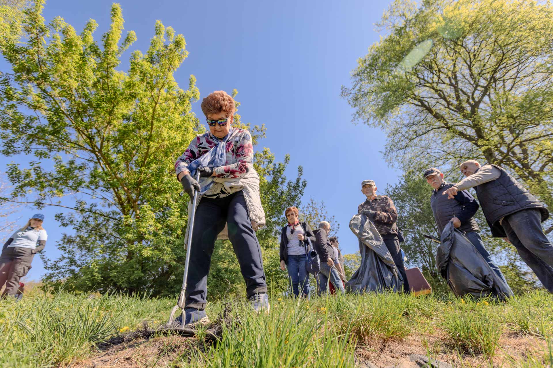 Dzień Ziemi 2025  - sprzątanie Iny w Goleniowie